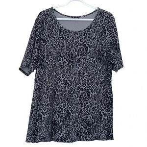 Torrid animal print, winter tunic  w lots of stretch